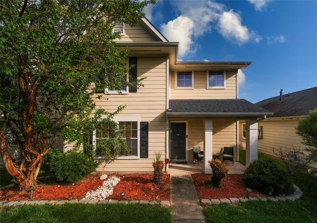 Photo 2 of Single family home for sale at 614 Pinto Springs Ln, Houston, TX 77073 | MLS# 71927156 | Listing updated on 2026-08-16
