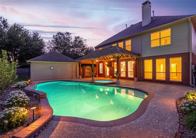 Photo 3 of Single family home for sale at 2383 Indigo Harbour Ln, League City, TX 77573 | MLS# 69561239 | Listing updated on 2026-10-10