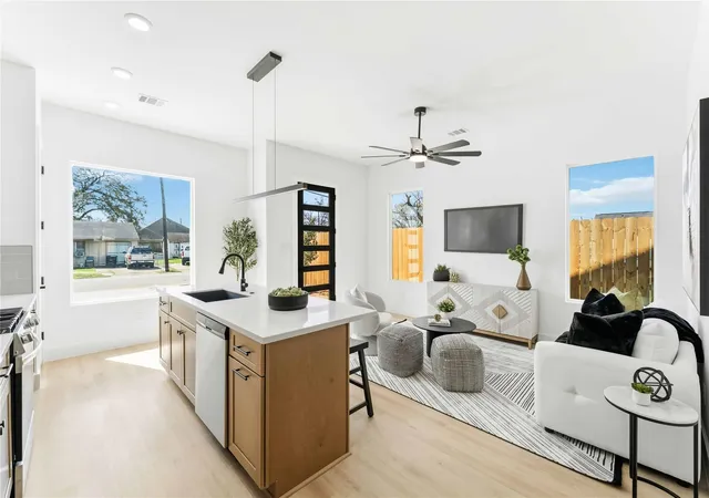 5th image of 5425 Manton St #A-B, Houston, TX 77028 | MLS# 32502484