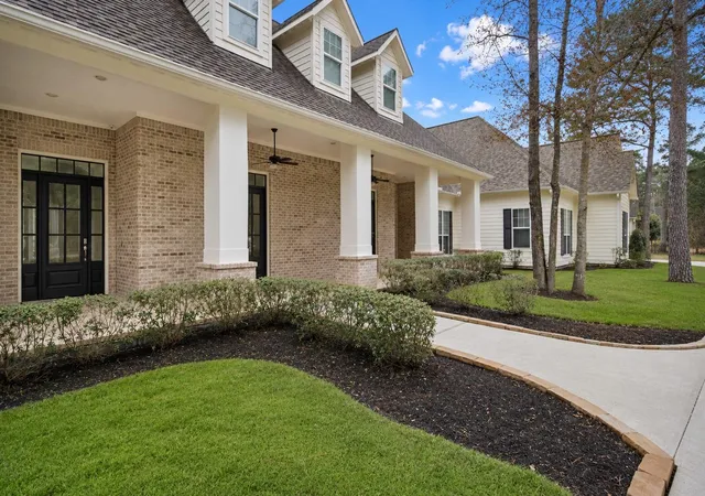 3rd image of 10539 Crestwater Cir, Magnolia, TX 77354 | MLS# 91115456