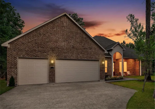 3rd image of 25102 Ashley Trace Ct, Tomball, TX 77375 | MLS# 69324221