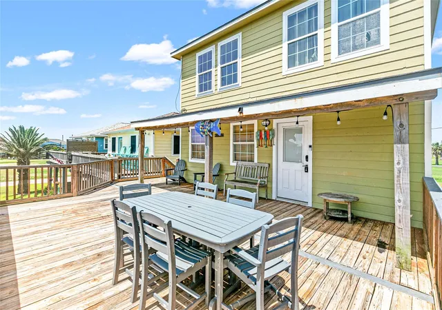 4th image of 308 Surf Dr, Freeport, TX 77541 | MLS# 29803252