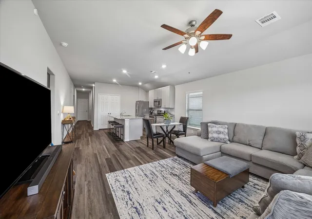 4th image of 305 Cumberland Forest Dr, Magnolia, TX 77354 | MLS# 77114208
