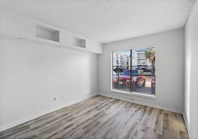 2nd image of 2830 S Bartell Dr, Houston, TX 77054