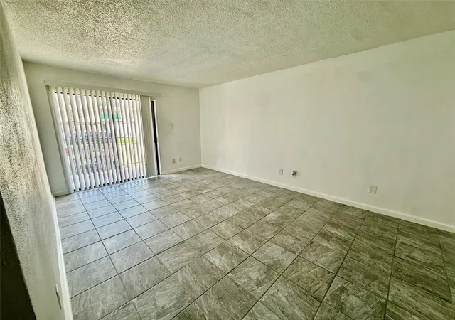 3rd image of 2830 S Bartell Dr, Houston, TX 77054
