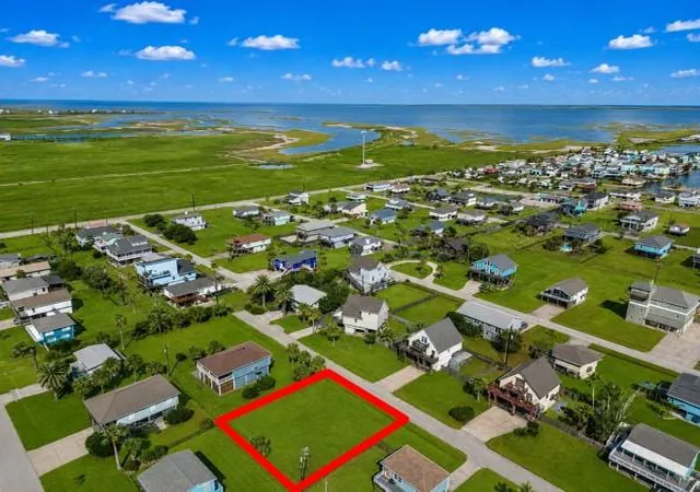 Photo 1 of Land for sale at Lot16 Mansvelt Rd, Galveston, TX 77554 | MLS# 61884321 | Listing updated on 2026-08-14