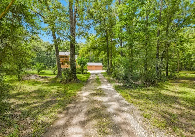 3rd image of 181 County Road 3561, New Caney, TX 77357 | MLS# 97840315
