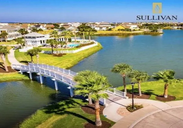 5th image of 18 Island Passage, Galveston, TX 77554 | MLS# 56794012