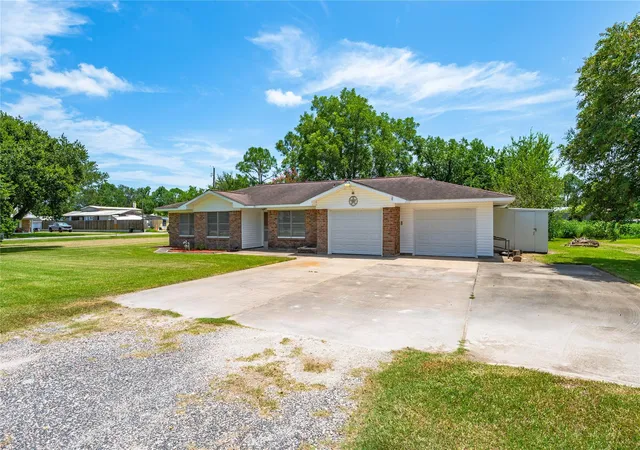 2nd image of 11703 32nd St, Santa Fe, TX 77510 | MLS# 7749456