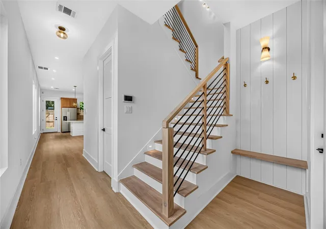 Photo 4 of Sale Pending at 7817 Sandy St #A-B, Houston, TX 77028 | MLS# 91573723 | Listing updated on 2026-09-09