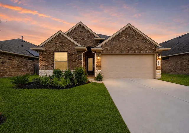 Photo 1 of Single family home for sale at 4830 Creekside Hvn Trl, Spring, TX 77389 | MLS# 31405400 | Listing updated on 2026-08-30