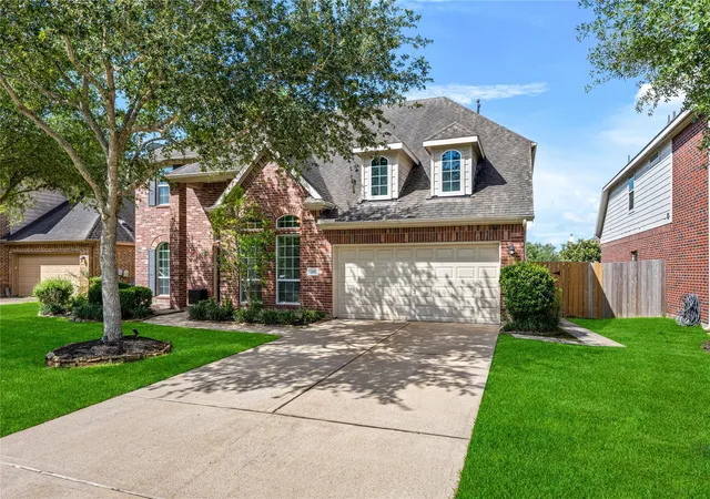 1st image of 1111 Haye Rd, Friendswood, TX 77546 | MLS# 92952011