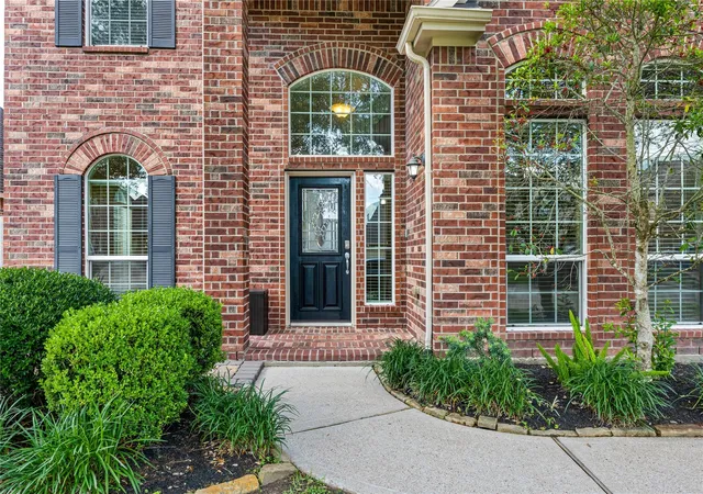 3rd image of 1111 Haye Rd, Friendswood, TX 77546 | MLS# 92952011