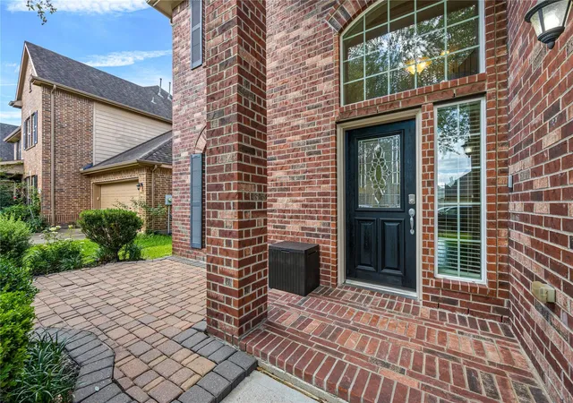 4th image of 1111 Haye Rd, Friendswood, TX 77546 | MLS# 92952011