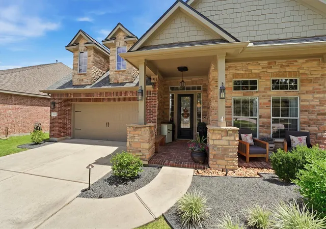 Photo 4 of Single family home for sale at 24563 Yorktown Hts Dr, Porter, TX 77365 | MLS# 4088226 | Listing updated on 2026-09-11