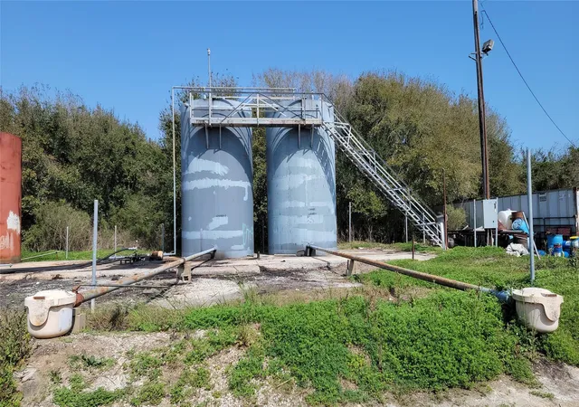 1st image of 1908 2nd St, Texas City, TX 77623 | MLS# 54454524