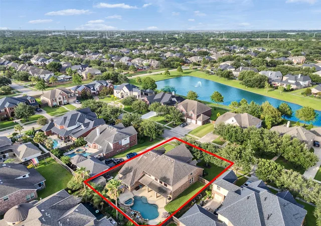 2nd image of 2557 Estrada Dr, League City, TX 77573 | MLS# 86466828