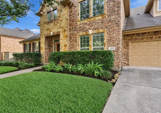 5th image of 2557 Estrada Dr, League City, TX 77573 | MLS# 86466828