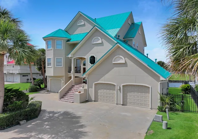2nd image of 425 Island Way, Port Arthur, TX 77640 | MLS# 50661573