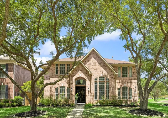 1st image of 39 Oakmere Pl, Sugar Land, TX 77479 | MLS# 8657186