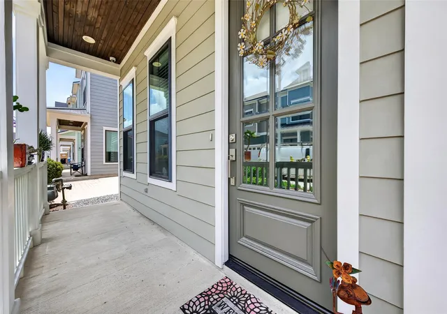 Photo 3 of Single family home for sale at 3508 Harvest Dance Dr, Houston, TX 77008 | MLS# 90547529 | Listing updated on 2026-09-14