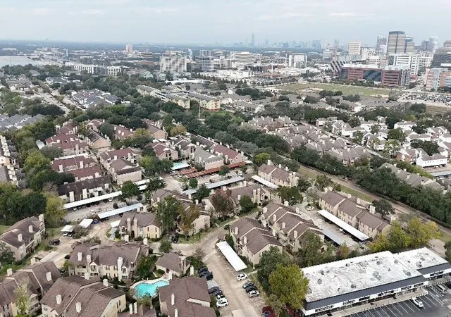 2nd image of 2120 El Paseo St, Houston, TX 77054