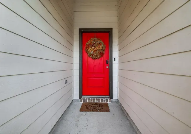 Photo 2 of Single family home for sale at 946 Curly Angora Ct, Rosharon, TX 77583 | MLS# 58888926 | Listing updated on 2026-09-09