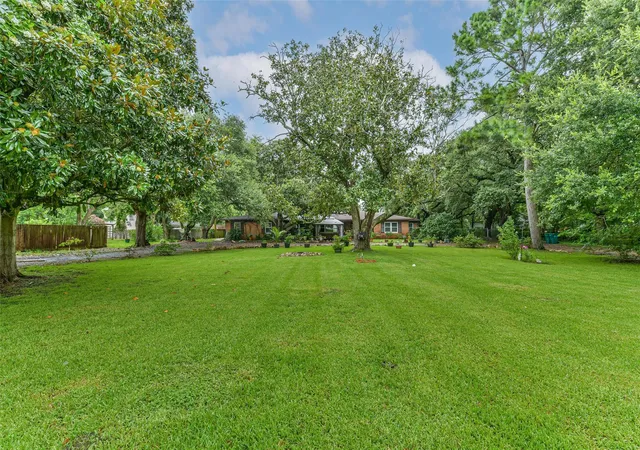 1st image of 623 Laurel St, La Marque, TX 77568 | MLS# 81988468