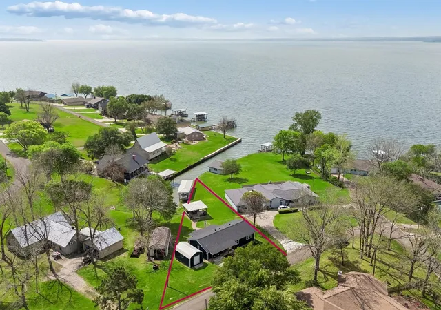 1st image of 220 Teal Cir, Livingston, TX 77351 | MLS# 97355617