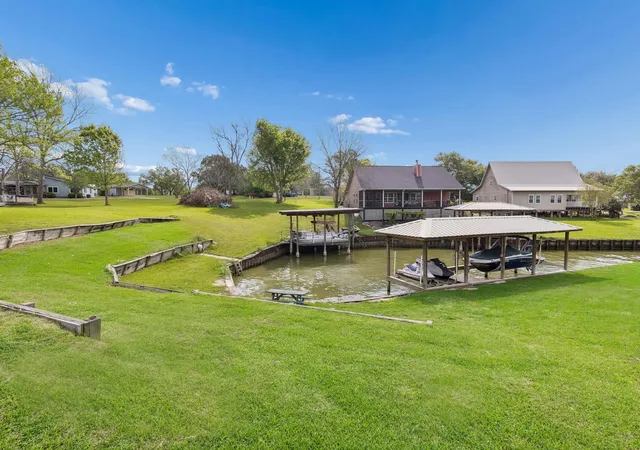 Photo 3 of Single family home for sale at 220 Teal Cir, Livingston, TX 77351 | MLS# 97355617 | Listing updated on 2026-09-19