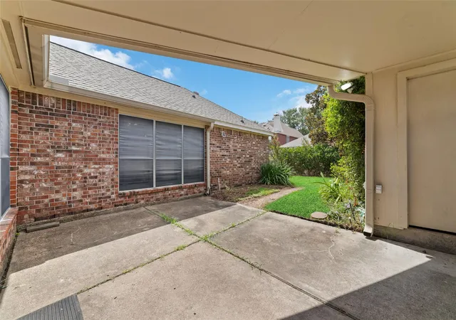 4th image of 12435 Hazyglen Dr, Houston, TX 77082 | MLS# 98729288