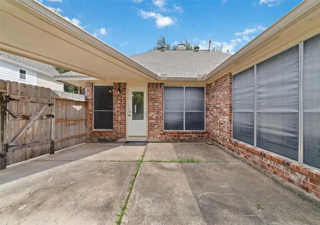 5th image of 12435 Hazyglen Dr, Houston, TX 77082 | MLS# 98729288