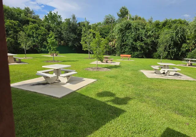 25th image of 13835 Walnut Hollow Ln, Houston, TX 77082 | MLS# 60255315