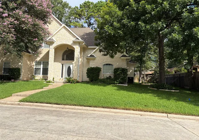 Photo 3 of Single family home for sale at 13602 Sun Valley Ct, Montgomery, TX 77356 | MLS# 82112108 | Listing updated on 2026-10-08
