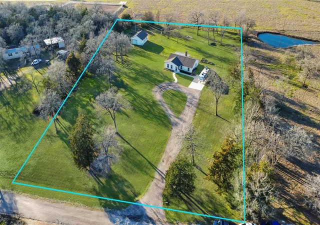 4th image of 4620 Springfield Ln, Brenham, TX 77833 | MLS# 59032791