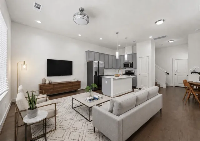 1st image of 4163 Griggs Rd, Houston, TX 77021 | MLS# 17301165