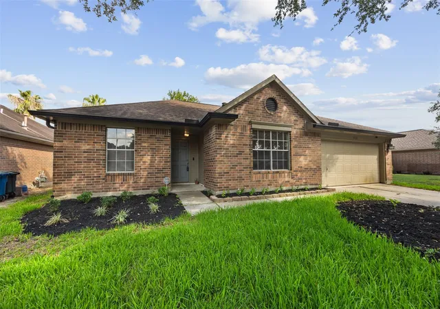 Photo 2 of Single family home for sale at 5526 Clarkston Ln, Spring, TX 77379 | MLS# 14629707 | Listing updated on 2026-09-02