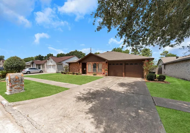 Photo 3 of Single family home for sale at 3446 Cheaney Dr, Houston, TX 77066 | MLS# 82053524 | Listing updated on 2026-08-22
