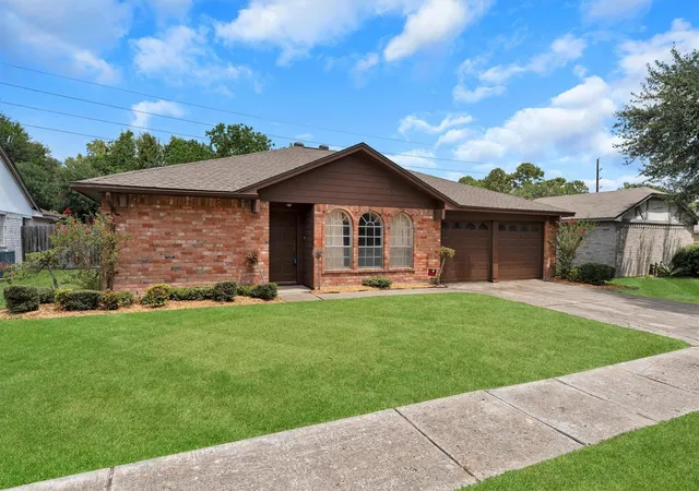 Photo 3 of Single family home for sale at 3446 Cheaney Dr, Houston, TX 77066 | MLS# 82053524 | Listing updated on 2026-08-22
