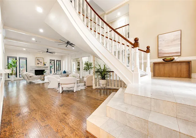 Photo 3 of Single family home for sale at 19822 Summerset Way, Houston, TX 77094 | MLS# 71166817 | Listing updated on 2026-09-13