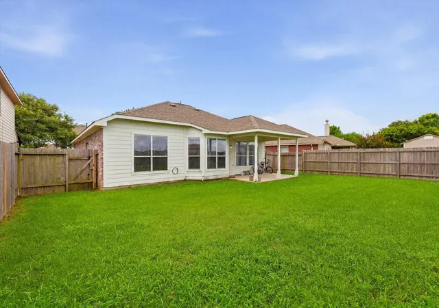 20th image of 10707 Mocker Nut St, Mont Belvieu, TX 77523 | MLS# 10961334