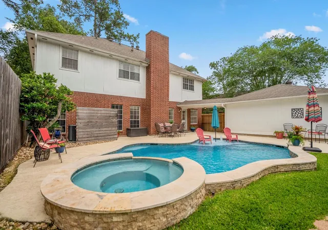 Photo 2 of Sale Pending at 6614 Seinfeld Ct, Houston, TX 77069 | MLS# 29452277 | Listing updated on 2026-09-02