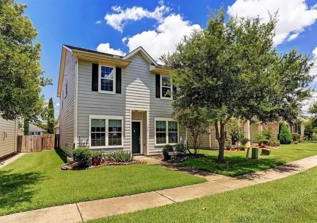 1st image of 1609 Palcio Real Dr, Houston, TX 77047 | MLS# 3206860