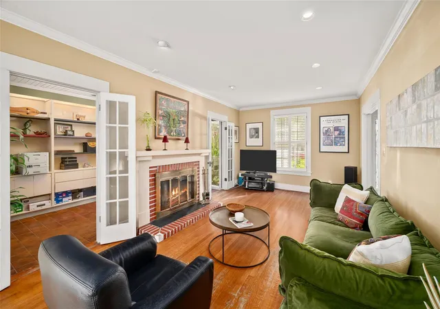 5th image of 1534 Harold St, Houston, TX 77006 | MLS# 85234599