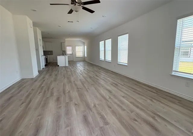 Photo 2 of Single family home for sale at 10465 Sugar Ml Dr, Conroe, TX 77306 | MLS# 649920 | Listing updated on 2026-09-12