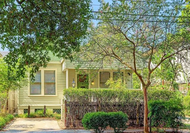 2nd image of 123 Parkview St, Houston, TX 77009 | MLS# 42720385