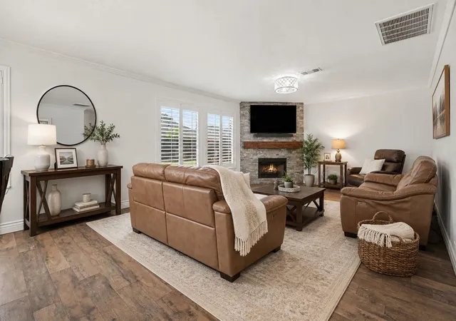 5th image of 2890 Colony Cone Cir, Dickinson, TX 77539 | MLS# 56625368