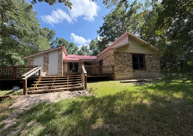1st image of 606 Pine Tree Rd, Huntsville, TX 77320 | MLS# 95219271