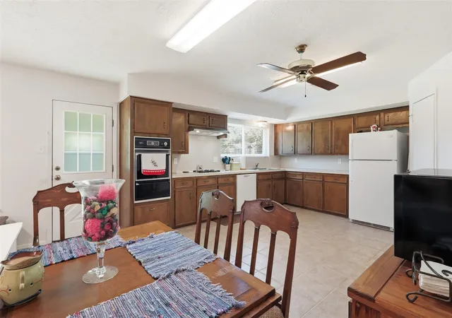 Photo 4 of Single family home for sale at 21327 Glenbranch Dr, Spring, TX 77388 | MLS# 84993476 | Listing updated on 2026-09-13