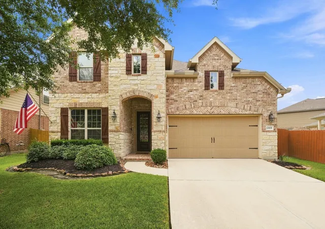 1st image of 13835 Slate Mountain Ln, Houston, TX 77044 | MLS# 28244591